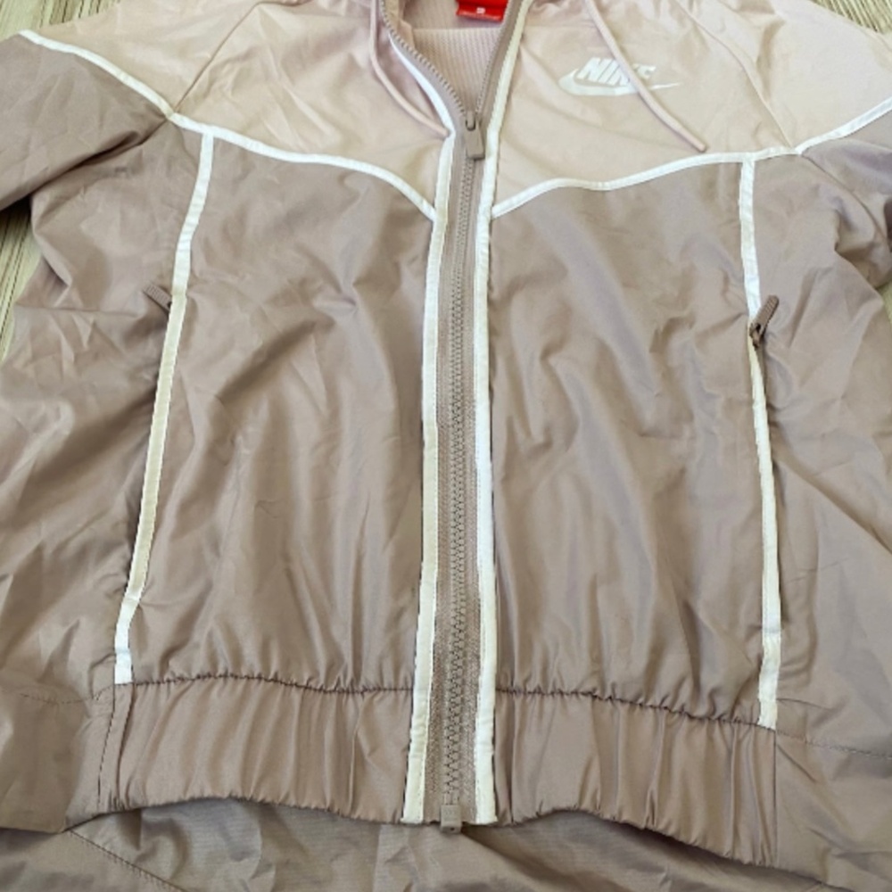 Women’s Nike pink windbreaker size xs - Picture 4 of 5